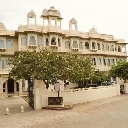 Rampratap Palace By Fateh Collection Udaipur Exterior photo